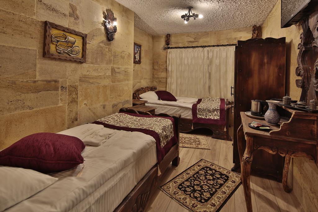 Отель old town. Old Town отель Томск. Smiles Stone Town Hotel. Glarros old Town 5*.